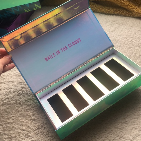 Holo Taco Flakie Collection Box (no polish) - Picture 3 of 3